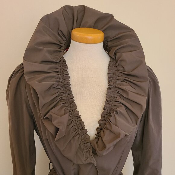 per una Ruffled Collar & Bell Sleeve Belted Coat - Picture 2 of 12